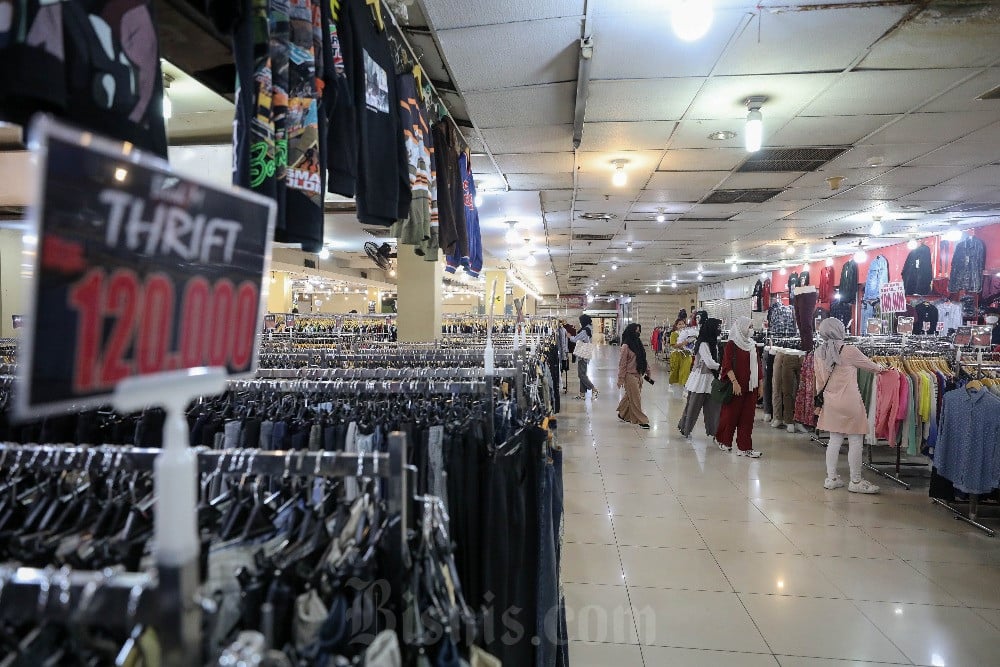 Produk Lokal Bakal Gantikan Impor Balpres, Pedagang: Baju Bekas Lebih Murah